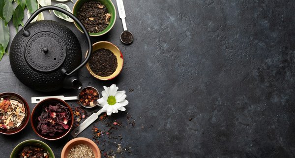 Where can travelers locate affordable Victorian tea experiences in London?